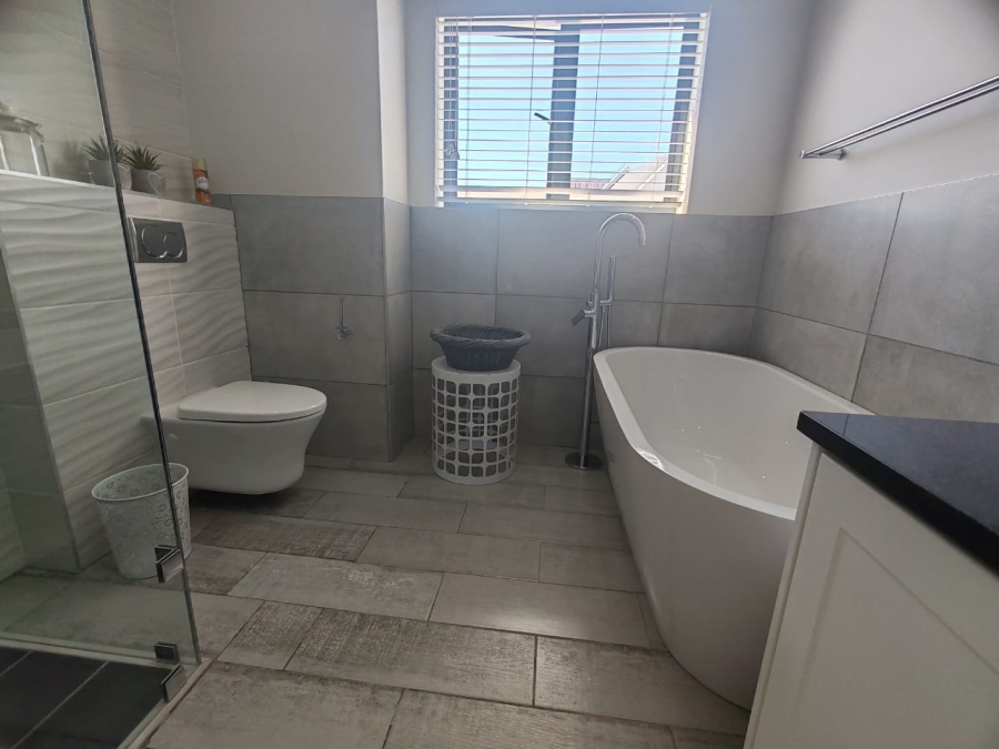 4 Bedroom Property for Sale in St Francis Links Eastern Cape